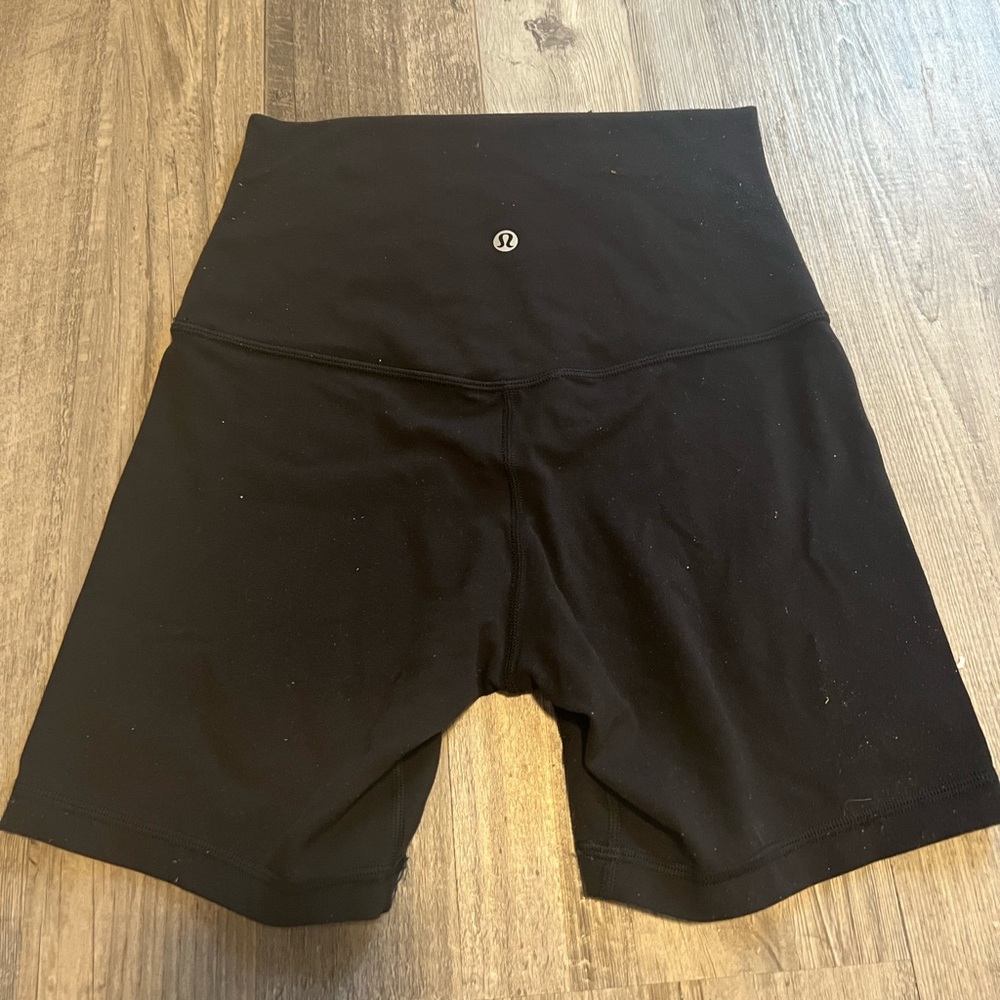 Lululemon super high rise align shorts